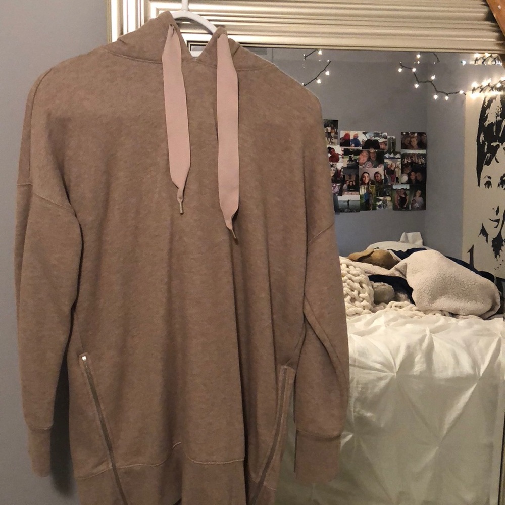 sweatshirt/sweater